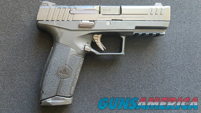 IWI Masada 9mm pistol with 6 magazines