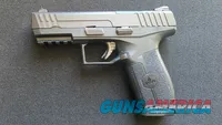 IWI Masada 9mm pistol with 6 magazines