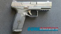 IWI Masada 9mm pistol with 6 magazines