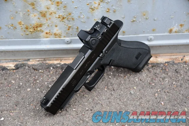Glock 17 G6 MOS Trijicon Suppressor HT NS RMR Type 2 Adj RMR06 9mm Gen 6