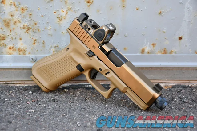 Glock 19X V MOS TB Trijicon RMR Type 2 Coyote New Threaded barrel Package 9