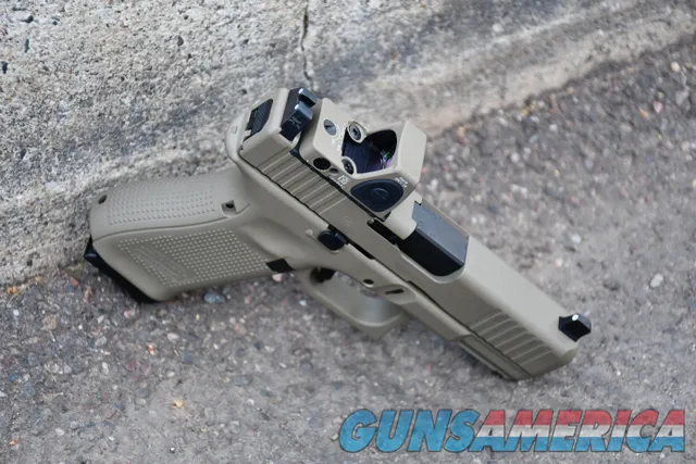 Glock 19 G5 MOS X-Werks Magpul FDE Trijicon FDE RMR Night Sights PKG