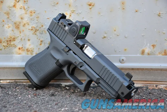 Glock 19 G5 MOS X-Werks Sniper Grey Trijicon RMR Type 2 NS Radian Ramjet Grey