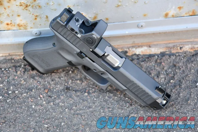 Glock 19 G5 MOS X-Werks Sniper Grey Trijicon RMR Type 2 NS Radian Ramjet Grey