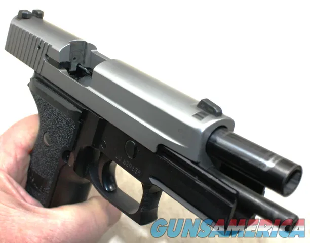 Sig Sauer P226R .40 Pistol, 2 Mags, 2-Tone, Light Use, CLEAN
