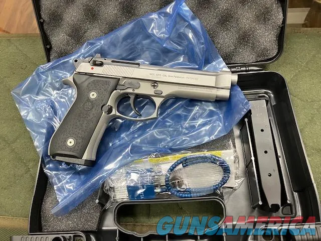92FS-Inox/Italy,9mm. (CA COMPLIANT)