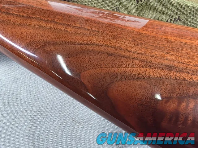 9274  Winchester model 23 XTR Pigeon Grade, 12 Gauge, 3” chambers, round knob, Mod/Full, vent rib, 28” barrels, white line bu