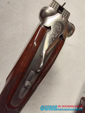 9274  Winchester model 23 XTR Pigeon Grade, 12 Gauge, 3” chambers, round knob, Mod/Full, vent rib, 28” barrels, white line bu