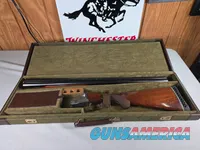 9274  Winchester model 23 XTR Pigeon Grade, 12 Gauge, 3” chambers, round knob, Mod/Full, vent rib, 28” barrels, white line bu