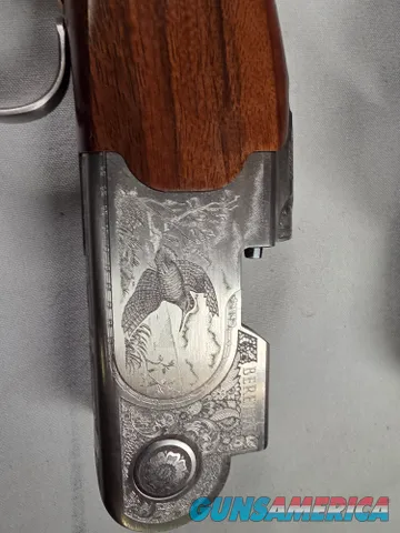 9201  Beretta 687 Silver Pigeon III, 30” barrels, 28 Gauge, 3”, NIB, 5 choke tubes, Paperwork, has the original unused kit, 1