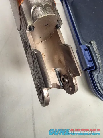 9201  Beretta 687 Silver Pigeon III, 30” barrels, 28 Gauge, 3”, NIB, 5 choke tubes, Paperwork, has the original unused kit, 1