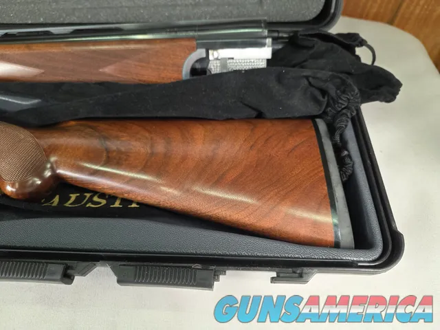 9475 Fausti Celadon, 12 Gauge, 28” Barrels, screw in chokes ( SK, IC, Mod, 2 Full,) Choke wrench, case booklet, Round knob,
