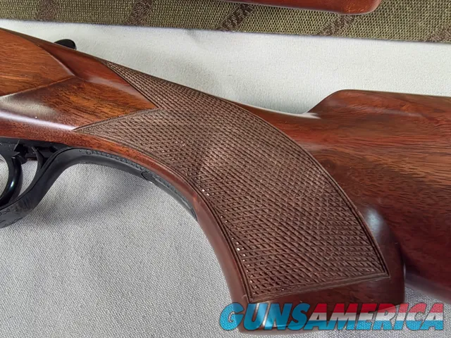 9266 Winchester 101 HUNT SET Hunting set 12 gauge/20gauge, Winchester case,12 gauge is 28 inch barrel, has 5 win chokes,( XF,