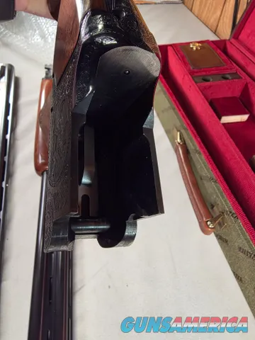 9266 Winchester 101 HUNT SET Hunting set 12 gauge/20gauge, Winchester case,12 gauge is 28 inch barrel, has 5 win chokes,( XF,