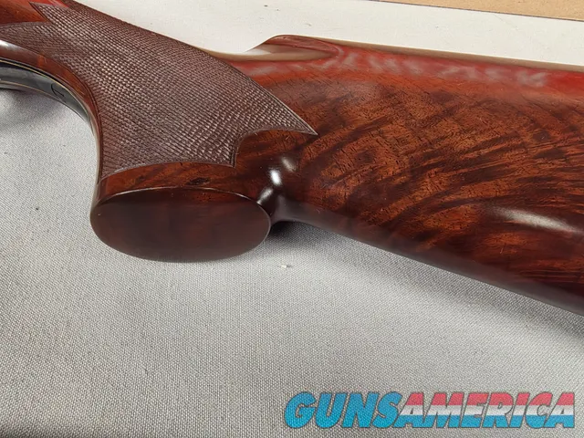 9202  Winchester 101 Pigeon Live Bird, 12 Gauge, 28” Barrels, Winchoke bottom barrel, with M/F, IC, screw in chokes, bottom b