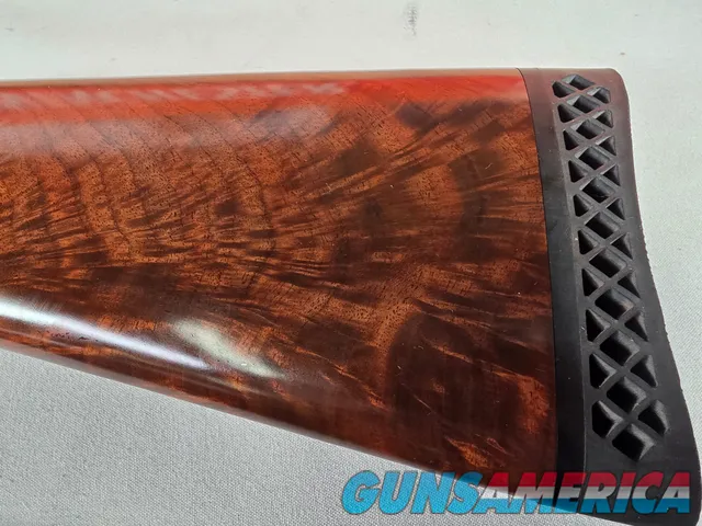 9202  Winchester 101 Pigeon Live Bird, 12 Gauge, 28” Barrels, Winchoke bottom barrel, with M/F, IC, screw in chokes, bottom b