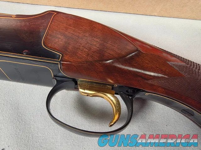 9202  Winchester 101 Pigeon Live Bird, 12 Gauge, 28” Barrels, Winchoke bottom barrel, with M/F, IC, screw in chokes, bottom b