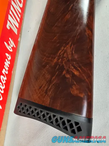 9202  Winchester 101 Pigeon Live Bird, 12 Gauge, 28” Barrels, Winchoke bottom barrel, with M/F, IC, screw in chokes, bottom b