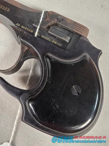 9359  High Standard Derringer, DM 101, 22 Mag, Blue, 2 shot, More pictures at DawsonsDoubles DOT COM