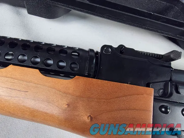 9367  Kalashnikov KR 103, 7.62x39, folding stock, wood grip and fore arm, adjustable sight, muzzle break, 3 mags, 18” barrel,