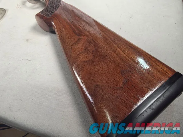 9402 Beretta Silver Pigeon I, 12 Gauge, 26” barrels, custom checkering, Screw in chokes, 3 SK, 2 Mod, full, 2 IC, 14 ½ LOP,