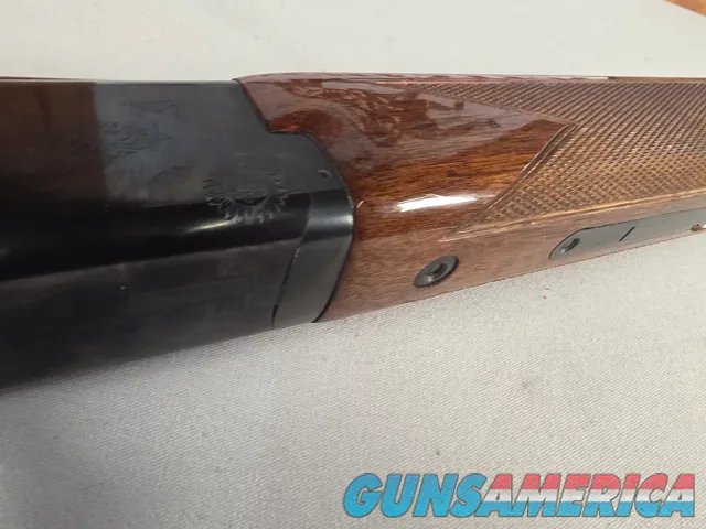 9271 Browning Citori 12 Gauge, 26” barrels, 2 2/3 and 3”, Invector chokes, IC/Mod, Browning butt pad, gold trigger, round kno