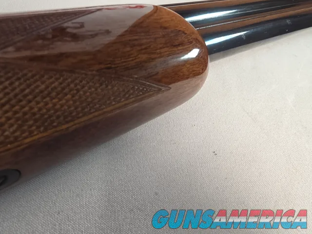 9271 Browning Citori 12 Gauge, 26” barrels, 2 2/3 and 3”, Invector chokes, IC/Mod, Browning butt pad, gold trigger, round kno