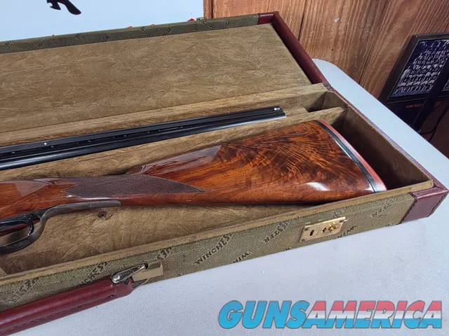9273 Winchester Model 23 pigeon XTR Lightweight, 20 gauge, 3” chambers, vet rib, 25.5” barrels, IC/Mod, straight grip, 14 ¼