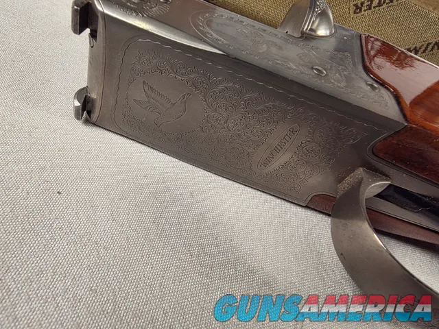 9273 Winchester Model 23 pigeon XTR Lightweight, 20 gauge, 3” chambers, vet rib, 25.5” barrels, IC/Mod, straight grip, 14 ¼