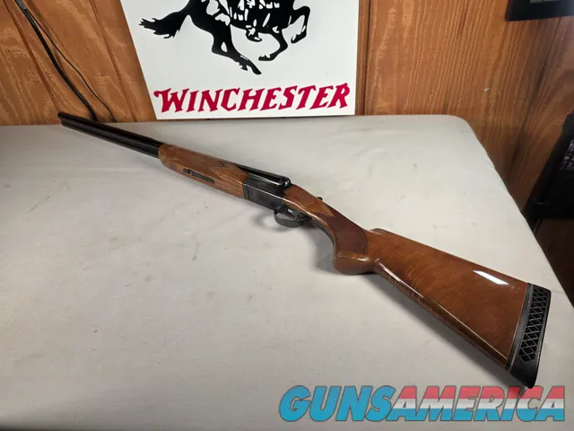 9277 Browning BSS 12 Gauge, 26” Barrels,...