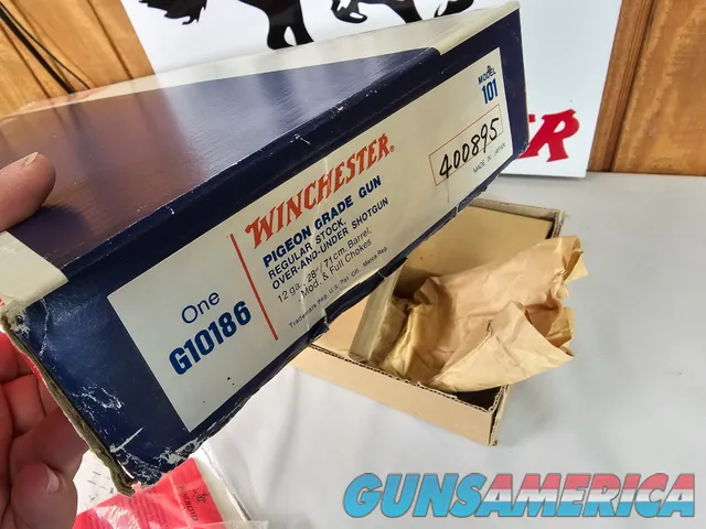 9039 Winchester 101 Pigeon Grade, 12 Gauge, 2 ¾, 28” vent rib barrels, MOD/Full, 14 ¼ LOP, Round Knob, Butt plate, Beautiful