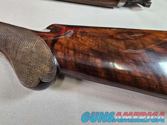 9039 Winchester 101 Pigeon Grade, 12 Gauge, 2 ¾, 28” vent rib barrels, MOD/Full, 14 ¼ LOP, Round Knob, Butt plate, Beautiful