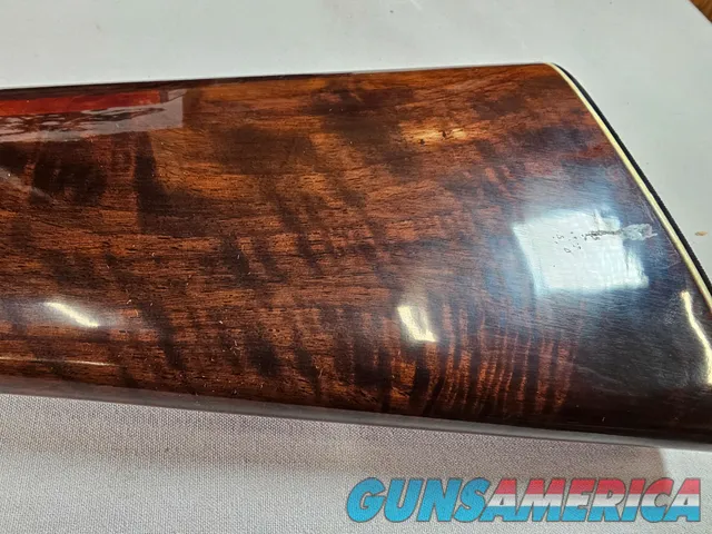 9039 Winchester 101 Pigeon Grade, 12 Gauge, 2 ¾, 28” vent rib barrels, MOD/Full, 14 ¼ LOP, Round Knob, Butt plate, Beautiful