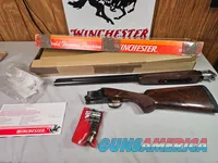 9043  Winchester Classic Doubles Pigeon Grade Live Bird, 12 Gauge, 28” barrels, Winchoke/ XFull, Pistol Grip, Butt Pad, Gold 