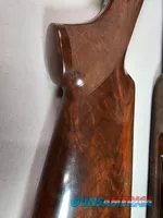 9043  Winchester Classic Doubles Pigeon Grade Live Bird, 12 Gauge, 28” barrels, Winchoke/ XFull, Pistol Grip, Butt Pad, Gold 