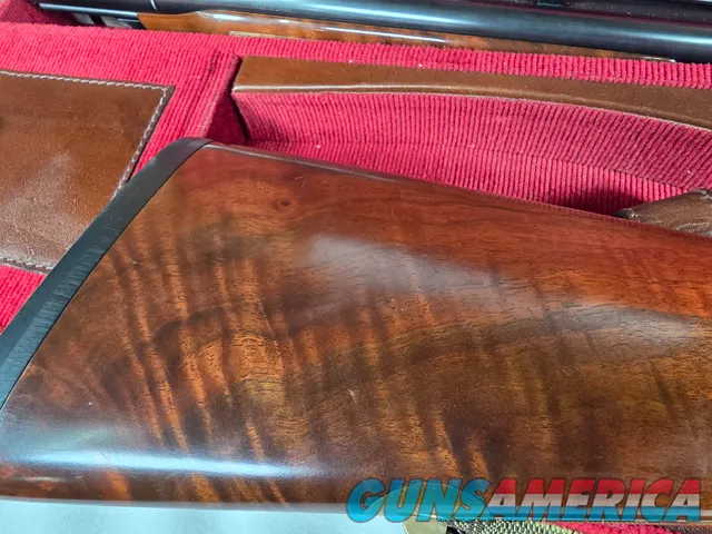 9208&nbsp; Winchester 23 Classic, 20 Gauge, 2 ¾ and 3”, 26” barrels, IC/Mod, 14 ½ lop, butt pad, vent rib, beautiful wood, gold tr