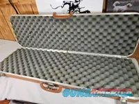 9042 Winchester 101 XTR Lightweight, 12 gauge, Winchokes comes with (IC/MOD) more are available at additional cost, pistol gr