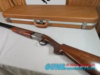 9042 Winchester 101 XTR Lightweight, 12 gauge, Winchokes comes with (IC/MOD) more are available at additional cost, pistol gr