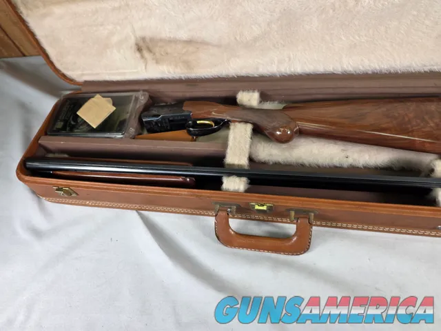  9493—Browning Belgium Superposed 28 gauge, 28 Gauge, IC/Mod fixed chokes, round knob, gold trigger, ejectors, single front b