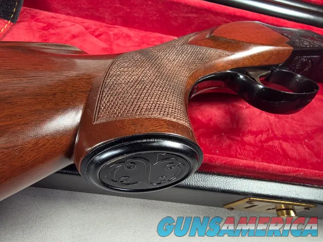 9198  Winchester 101 XTR Waterfowler, 12 Gauge, 3”, 32” barrels, Winchokes, comes with 6 chokes M,F, IC, EX Full, SK, IM. Cho