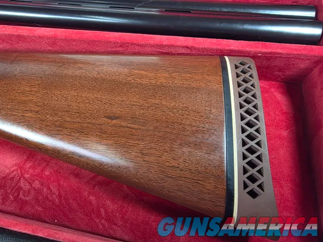 9198  Winchester 101 XTR Waterfowler, 12 Gauge, 3”, 32” barrels, Winchokes, comes with 6 chokes M,F, IC, EX Full, SK, IM. Cho
