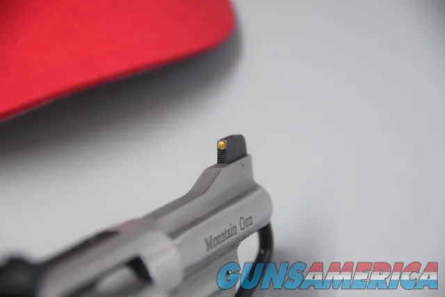 Smith & Wesson Model 617 MOUNTAIN GUN Revolver in .22 LER