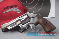 Smith & Wesson Model 617 MOUNTAIN GUN Revolver in .22 LER