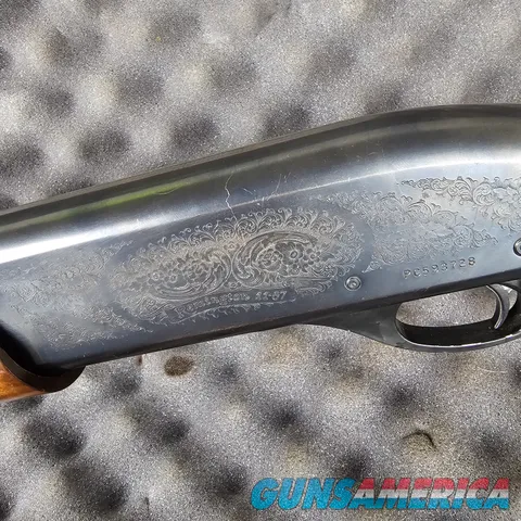 Remington Arms 11-87 Premier Trap 12GA 2-3/4" Target 30" Barrel Shotgun + Hard C