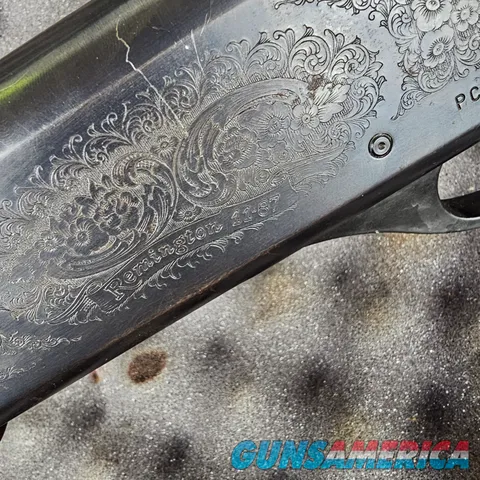 Remington Arms 11-87 Premier Trap 12GA 2-3/4" Target 30" Barrel Shotgun + Hard C