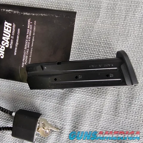 Sig Sauer P320 9mm Pistol 4.7" Barrel Full Sized 17rd Mag + Hard Case