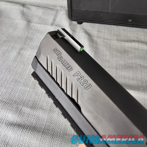 Sig Sauer P320 9mm Pistol 4.7" Barrel Full Sized 17rd Mag + Hard Case