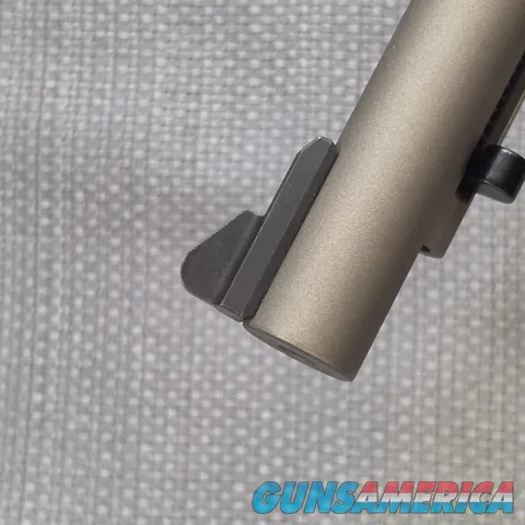 Ruger Super Wrangler 5-1/2 in 6 Shot Revolver Silver CKT .22lr & WINMAG Cyl.