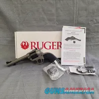 Ruger Super Wrangler 5-1/2 in 6 Shot Revolver Silver CKT .22lr & WINMAG Cyl.