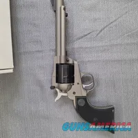 Ruger Super Wrangler 5-1/2 in 6 Shot Revolver Silver CKT .22lr & WINMAG Cyl.